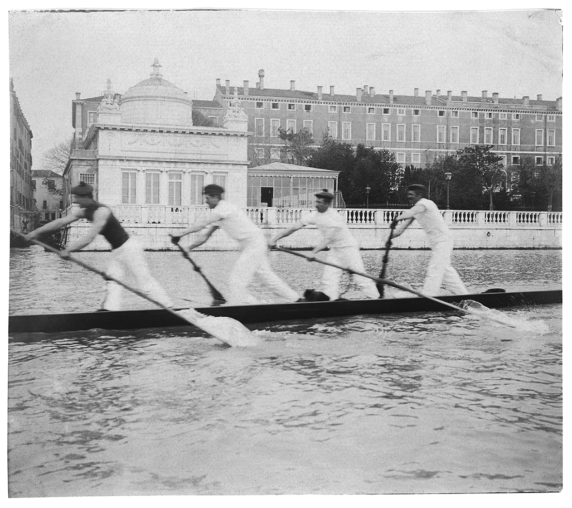 Rowers, historical photograph, private collection Cynthia Giard Préfontaine
